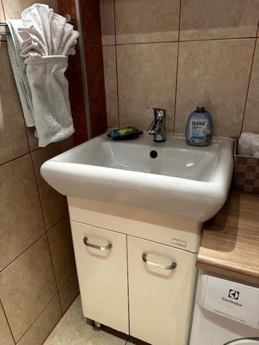 Apartment-kazimierz With Fast Wifi & Parking Space Apartment *